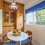 Casa La Intemporal بيت للعطل
